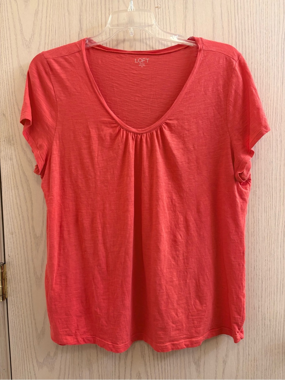 LOFT Coral Scoop Neck Short Sleeve Tee